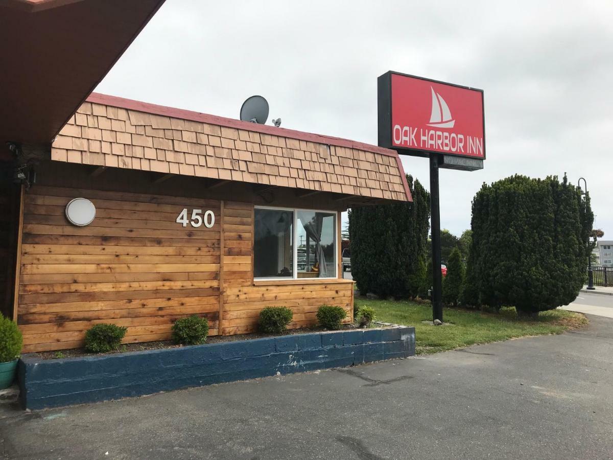 Oak Harbor Inn Exterior photo